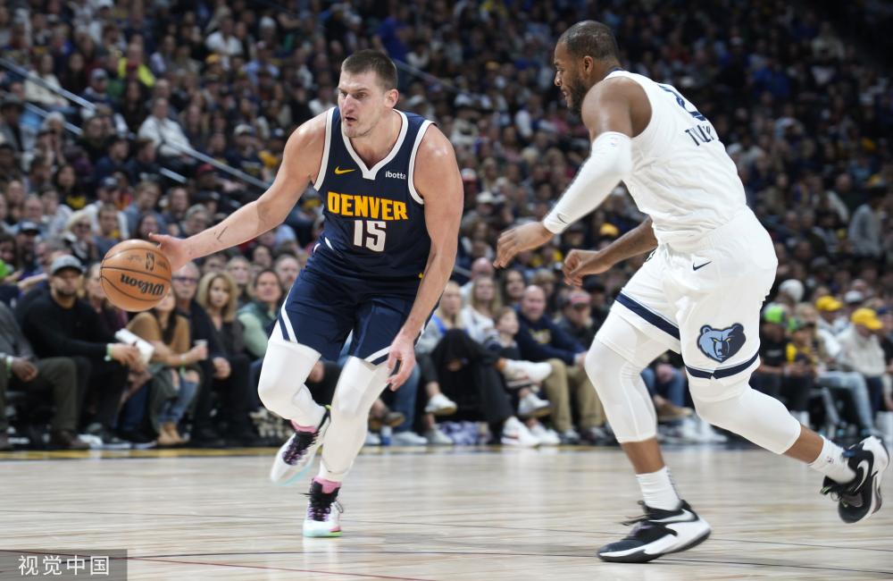 同时在篮球 同时在篮球