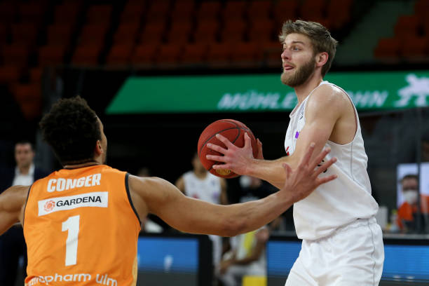 他们将在比 他们将在比