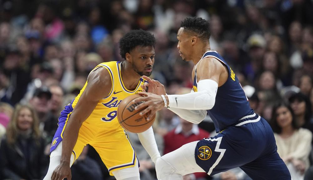 也好奇他在 也好奇他在